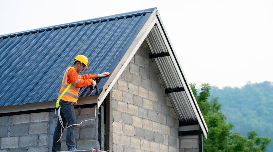 Expert top industrial roofings services in Cambridge, MN